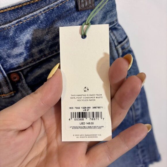 AE77  American Eagle The High Rise Cuff-OFF Medium Wash 27 Jean Shorts NEW - Picture 8 of 13